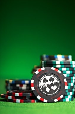 lapak platform showing Bingo, football, and live-dealer game categories