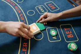 lapak game categories: football markets, live-dealer tables, and slot games displayed on one platform